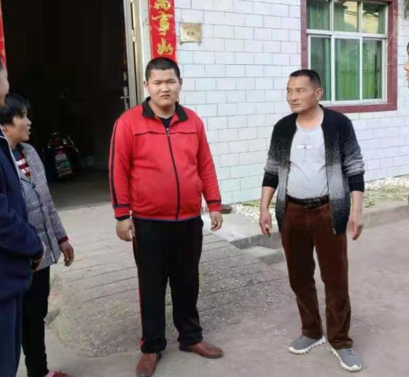 南昌县关爱精神障碍患者 走访慰问暖人心 